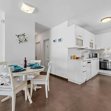 Dorada Sand, Junto Al Mar Playa Blanca (Lanzarote)